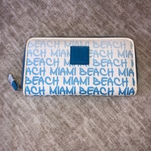 Miami Beach wallet. Blue and white ombré. Nwot